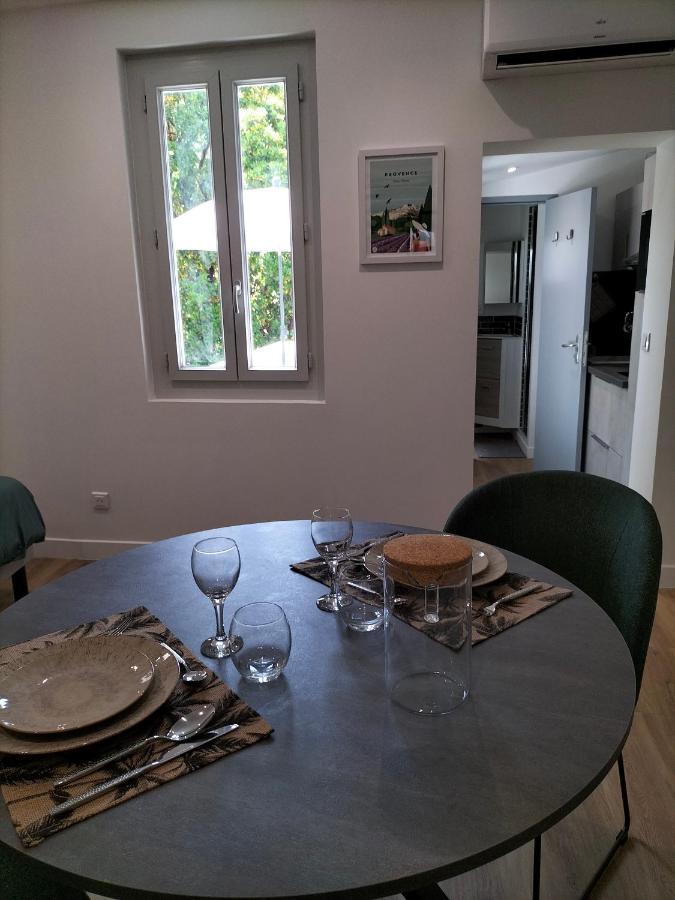 Studio Terrasse, Intra-Muros, Climatise Avec Wifi Avignon Extérieur photo
